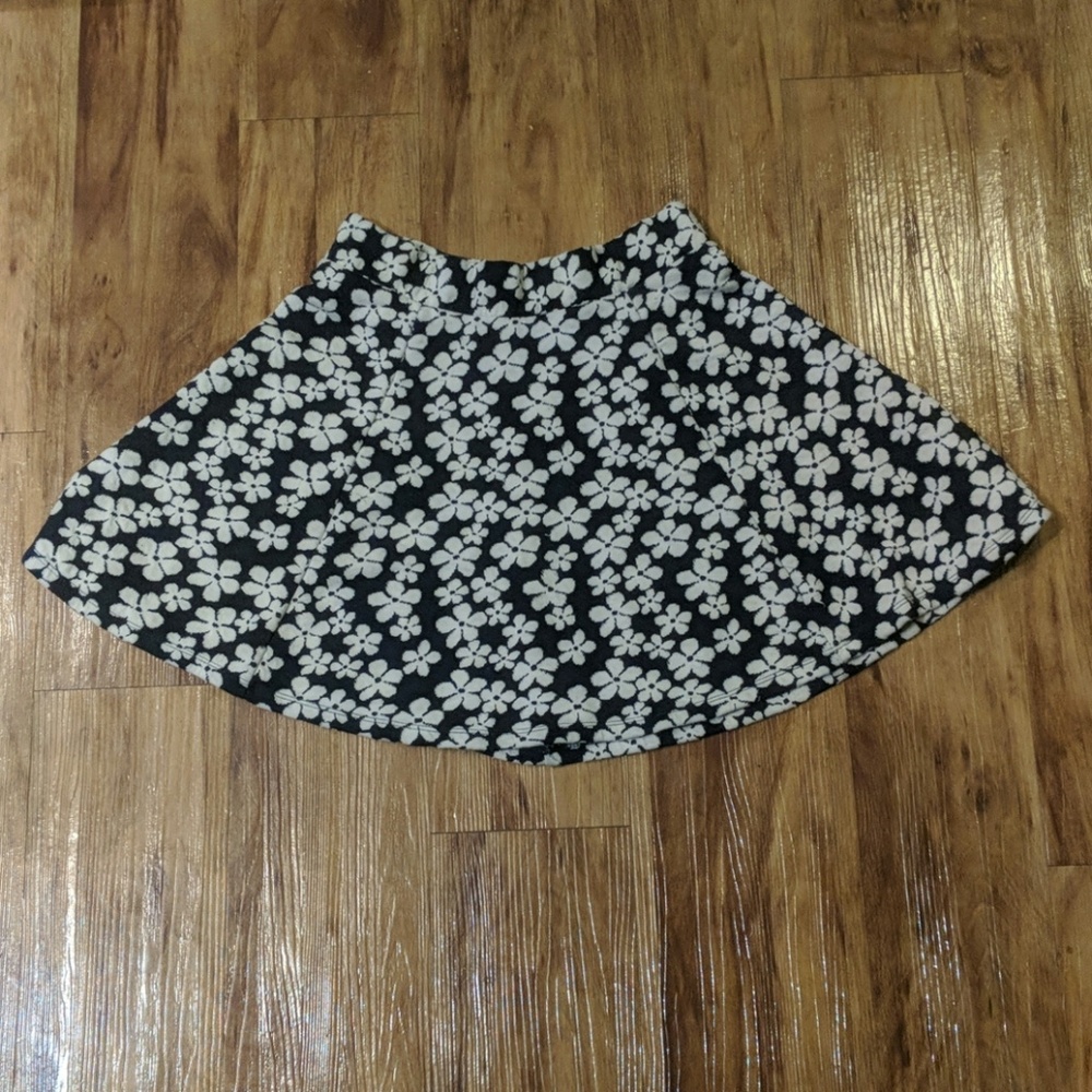 Floral print skirt